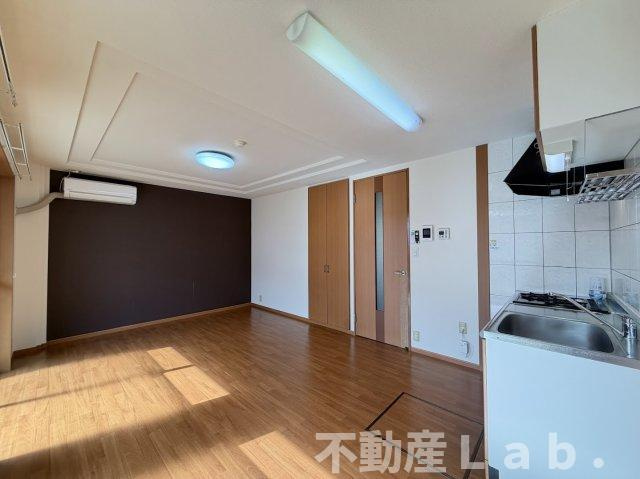 ハイツルーエンの居間・リビング