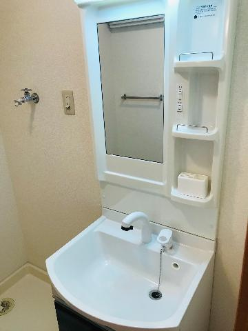 ハイツルーエンの洗面所