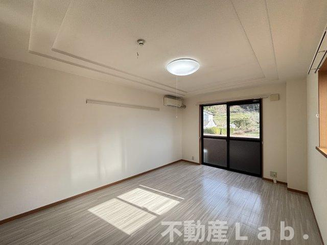 ファレノプシスの居間・リビング