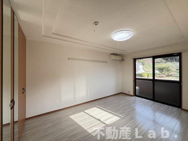 ファレノプシスの居間・リビング