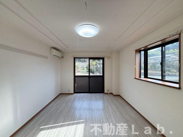 ファレノプシスの居間・リビング