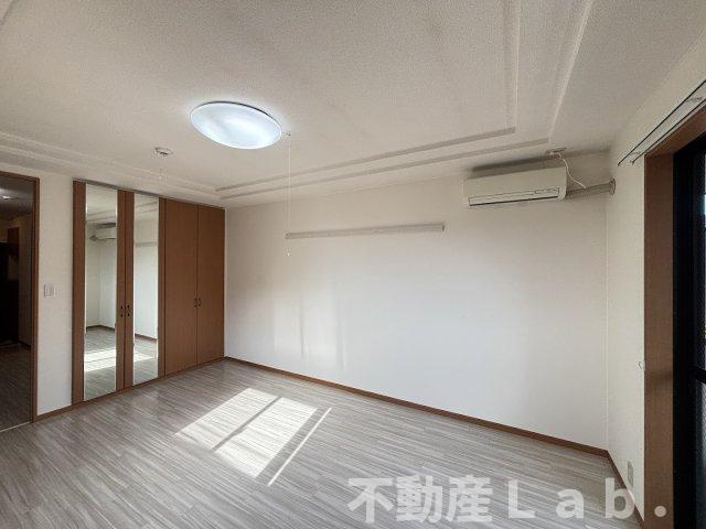 ファレノプシスの居間・リビング