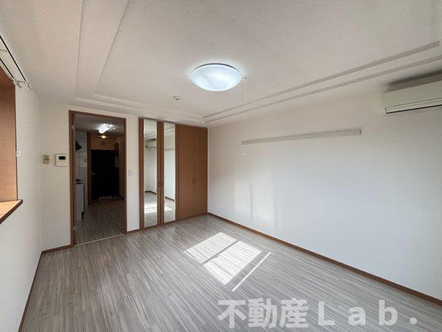 ファレノプシスの居間・リビング