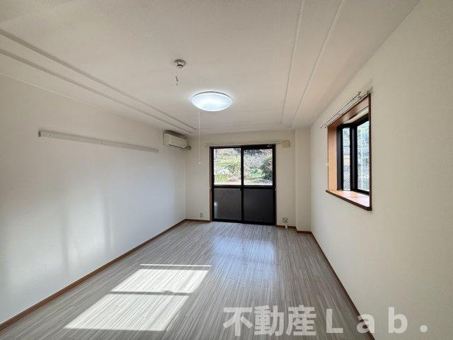 ファレノプシスの居間・リビング