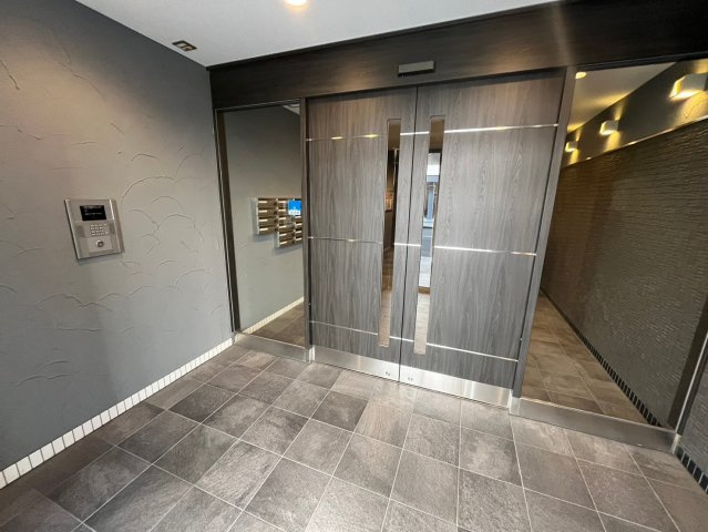 ASTIA西中島Ⅱのエントランス