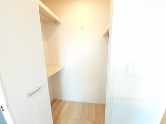 【収納】 | サン・マーレンⅥ | 便利な収納スペースです