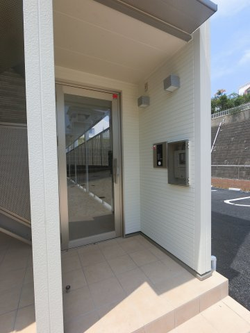 【エントランス】