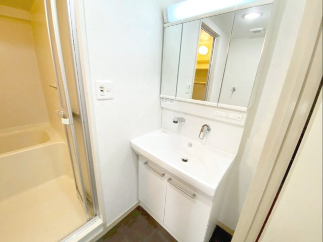 《オーナーチェンジ》スワンマンション東箱崎のランドリースペース|《オーナーチェンジ》室内洗濯機置き場です！