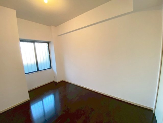 スワンマンション東箱崎の洋室|約5.2帖の洋室です！