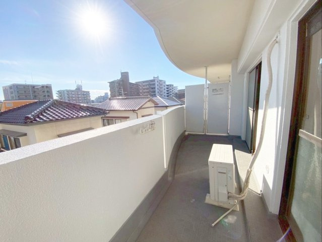 《オーナーチェンジ》スワンマンション東箱崎の駐車場|《オーナーチェンジ》敷地内駐車場です！（現在空き無し）