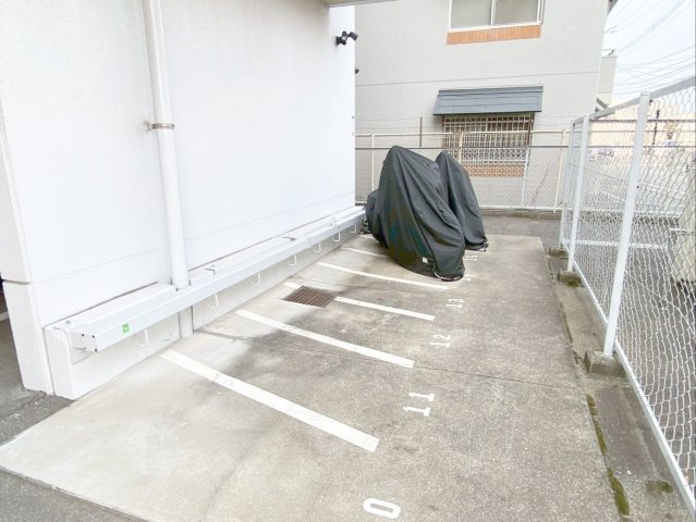 《オーナーチェンジ》スワンマンション東箱崎の駐輪場|《オーナーチェンジ》きちんと管理されたバイク置き場です！