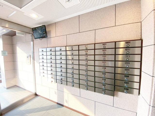 スワンマンション東箱崎の設備|集合郵便受けです！総戸数60戸！