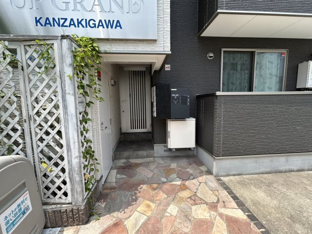 UP GRAND神崎川のエントランス