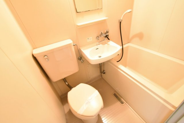 アメニティ武庫川のトイレ|ユニットバス