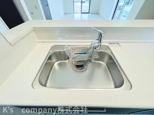 ◎茅ヶ崎市柳島1丁目　新築戸建　1号棟のキッチン|キッチンシンク♪
