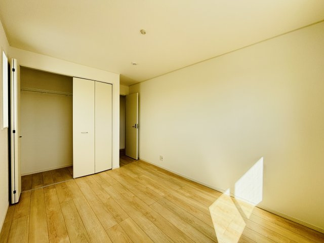 CG金武町屋嘉第2　2号棟　＼☆ご成約時キャッシュバック☆／の洋室