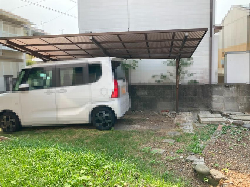 高知市一宮中町2丁目　中古戸建ての駐車場