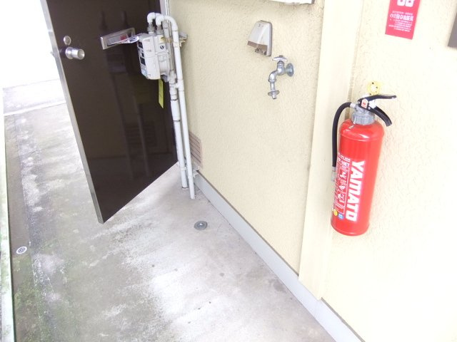 洗濯機置場（写真は201）