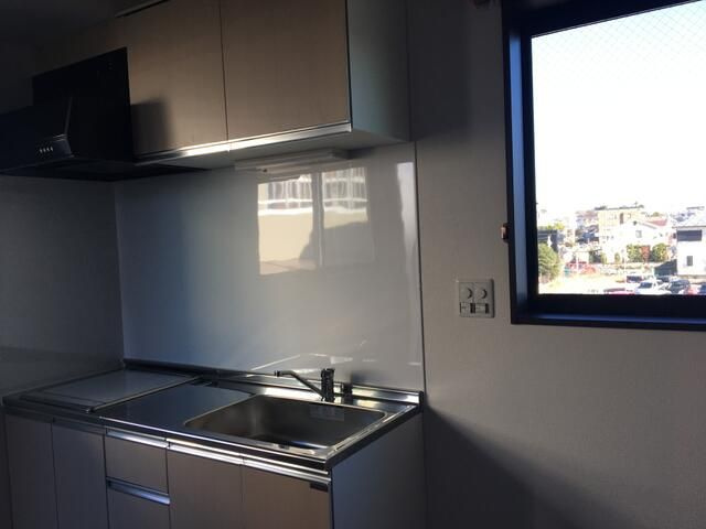 イニシオＭ＆Ｉのキッチン|※同建物別部屋写真