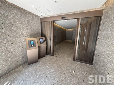 【エントランス】 | コンフォリア・リヴ京橋