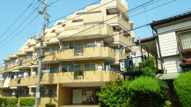 コーラルハイツ朝霞