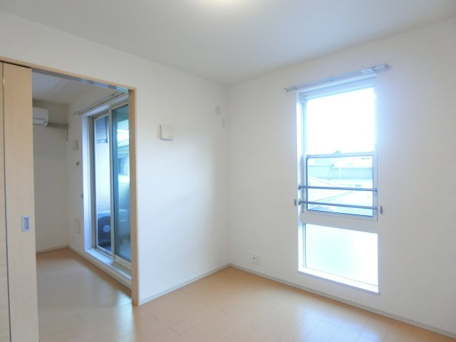 ブライト　スクエア　Ⅱの洋室