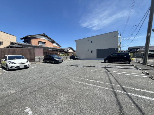 メゾン．ド．プランタンの駐車場