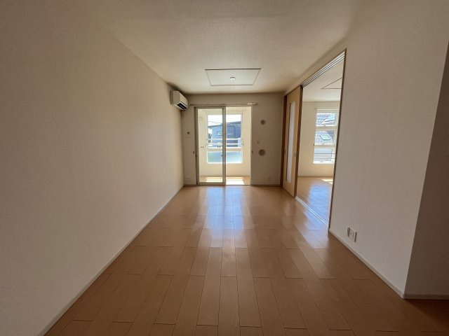 メゾン．ド．プランタンの居間・リビング