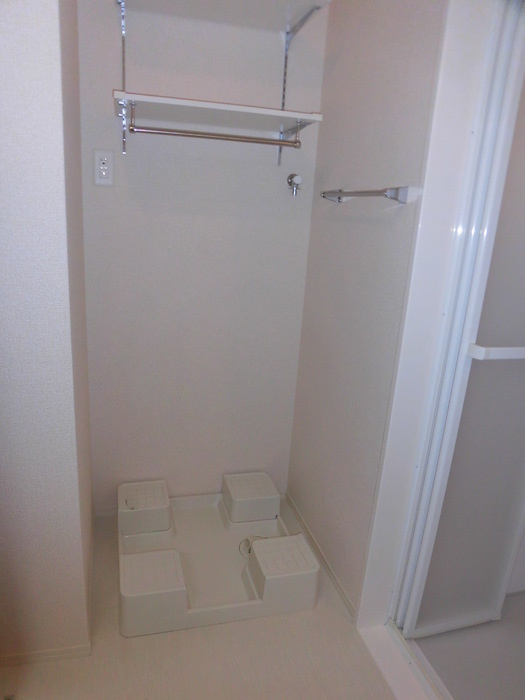 花笑み荘 B棟|B102 洗濯機置き場