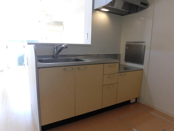 セジュール・希ららのキッチン|102 対面キッチン