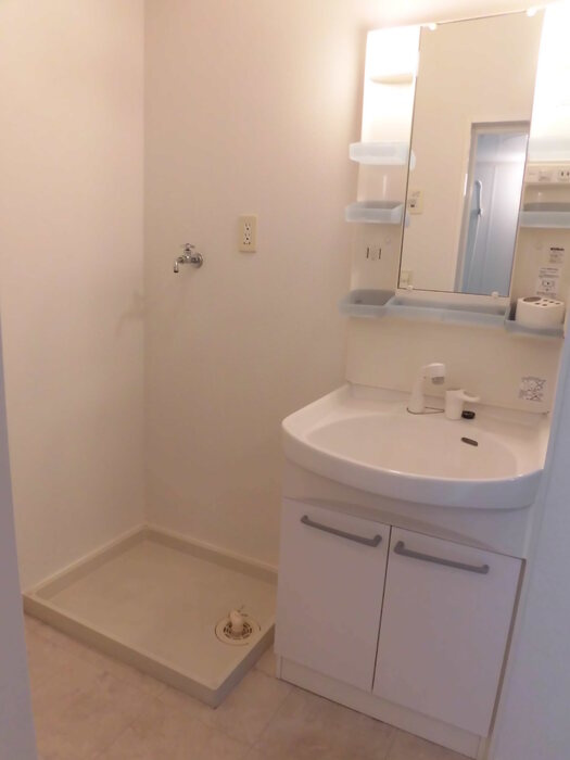 セジュール・希らら|102 洗髪洗面化粧台・洗濯機置き場