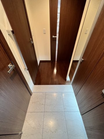 ワコーレザ・トアロードレジデンスの玄関|シンプルで使いやすい玄関です