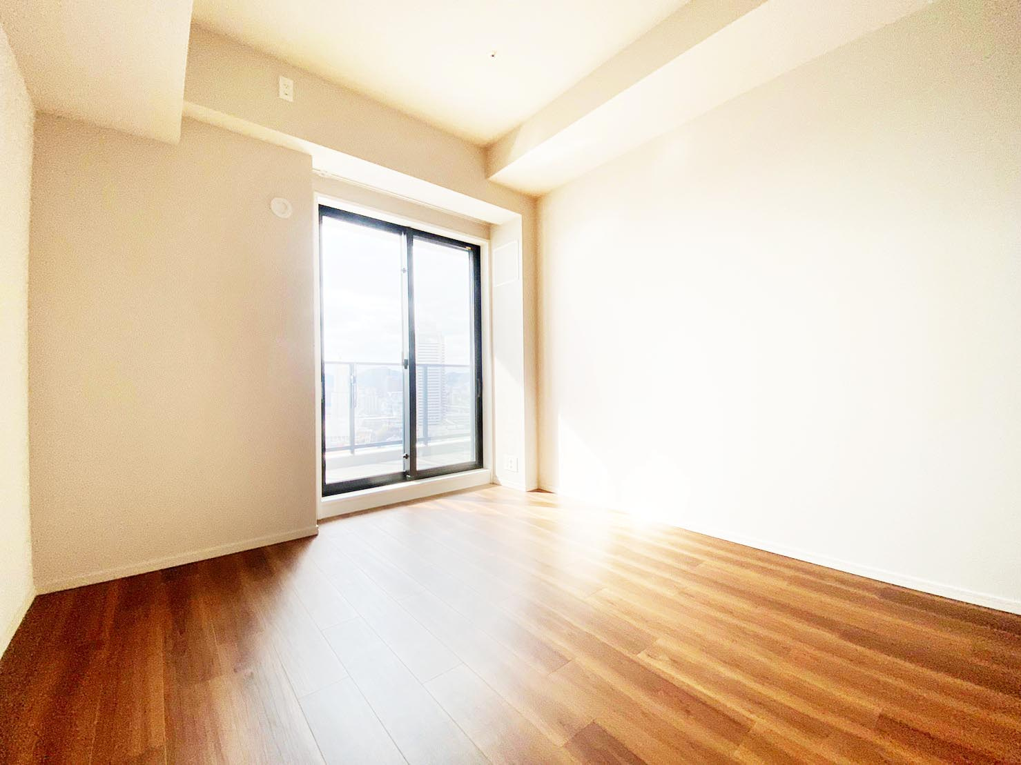 ベイシティタワーズ神戸WESTの洋室|広々とした洋室です