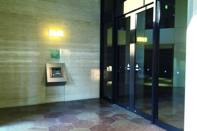 ワコーレザ・トアロードレジデンスのエントランス|落ち着いたエントランスです