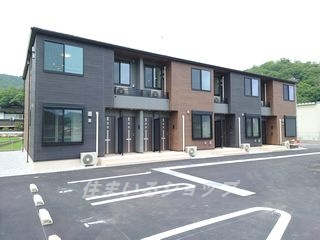 安芸高田市吉田町吉田のアパートの外観