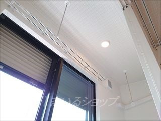 安芸高田市吉田町吉田のアパートの設備|室内物干しとシャッター雨戸