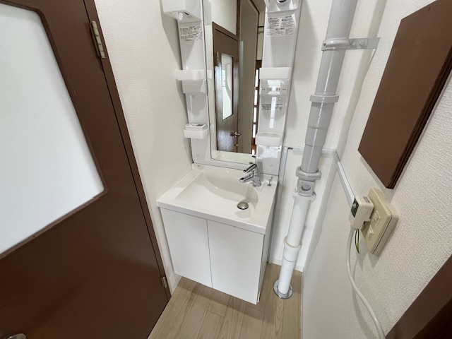 公団狭山住宅5号棟の洗面所