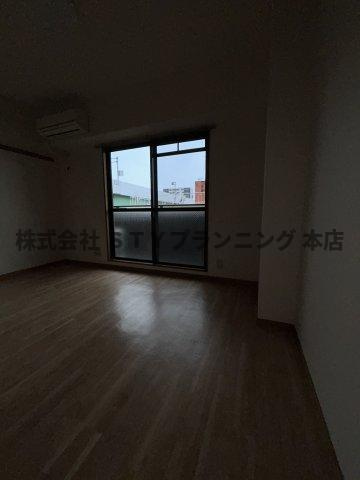 仲介手数料０円！STUDIO　SHIROGANEの居間・リビング