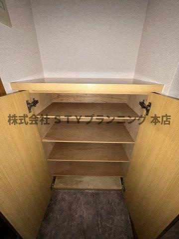 仲介手数料０円！STUDIO　SHIROGANEの収納