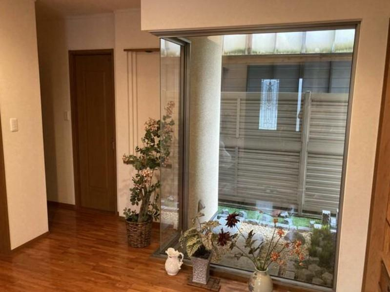 高知市南金田　中古戸建ての居間・リビング