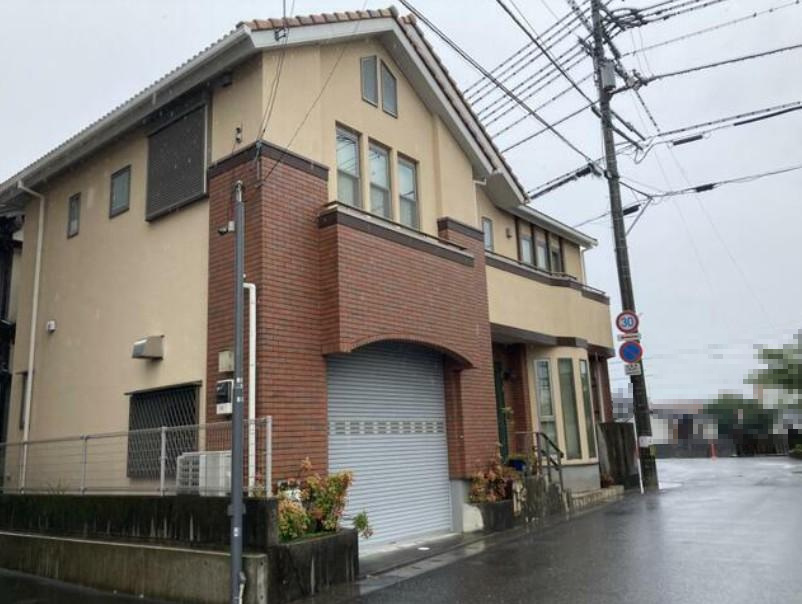 高知市南金田　中古戸建ての前面道路含む現地写真