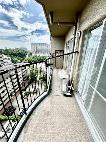 メゾン千里丘I棟のバルコニー