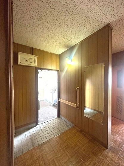 【玄関】 | 足立ハイマート