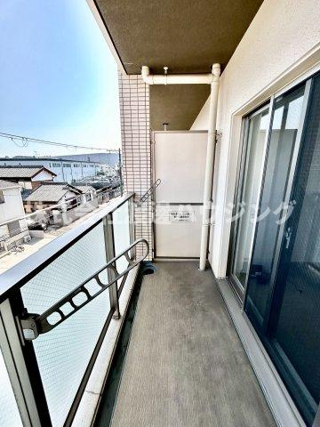 ボナール江坂のバルコニー