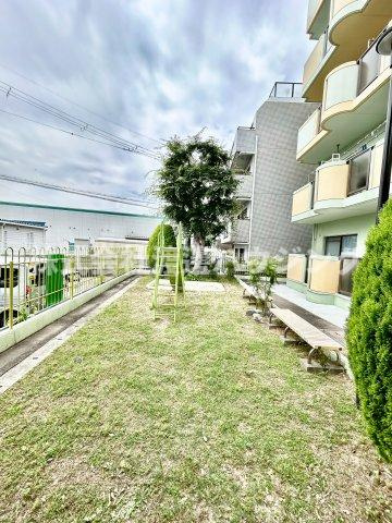 セントポーリア東豊中の庭