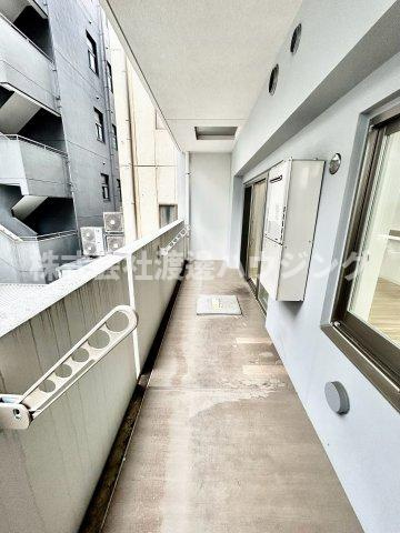 ラヴィベール江坂のバルコニー