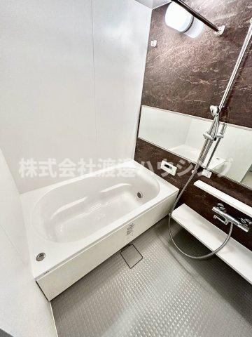 ラヴィベール江坂の浴室