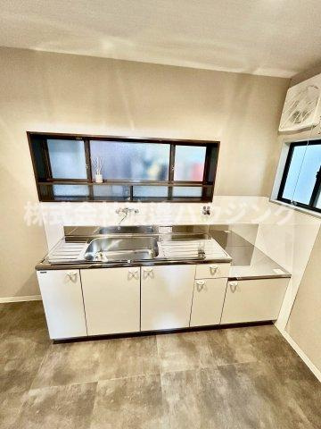 浜1丁目テラスハウス東4号棟のキッチン