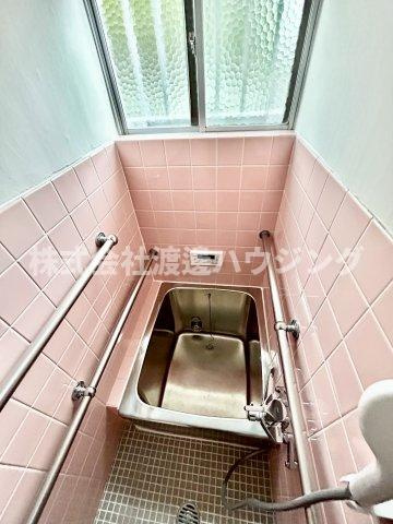 浜1丁目テラスハウス東4号棟の浴室