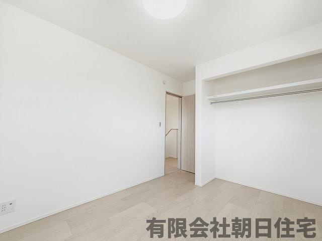 【洋室】 | 上乃木6丁目収益戸建 | 広々とした洋室です